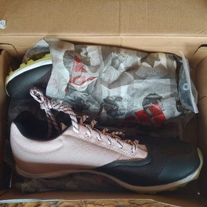 Womens size 8 adidas racing spikes